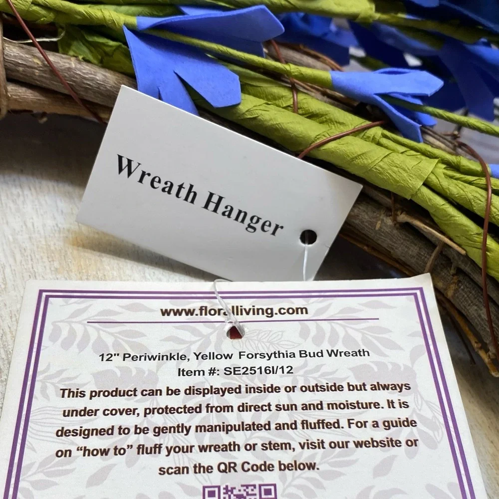 Floral living ❤️ ❤️ Periwinkle, Yellow Forsythia Bud Wreath  12” NWT